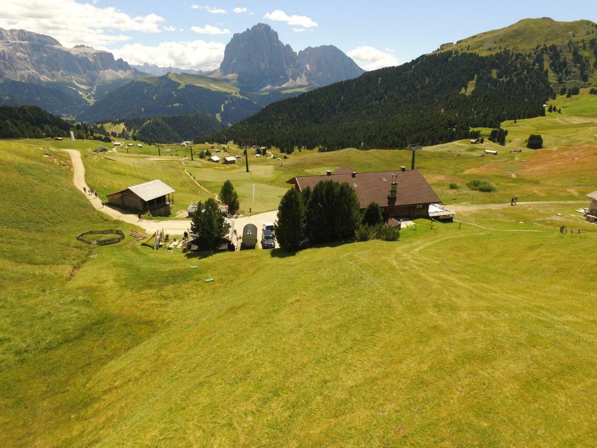 Maison d'hôtes Rifugio Fermeda Hutte à Santa Cristina Val Gardena Extérieur photo